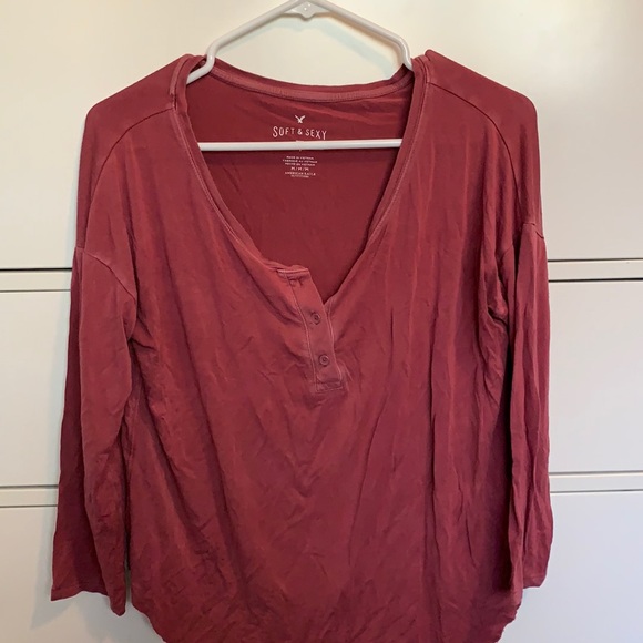 pink AE shirt! - Picture 1 of 2